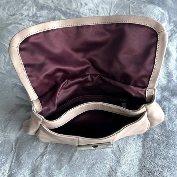 Cream Coach Shoulder Bag - Picture 11 of 13